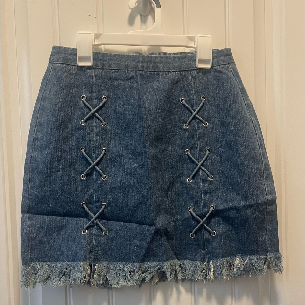 Hayden 
Women’s lace skirt
Size medium 
NWT
